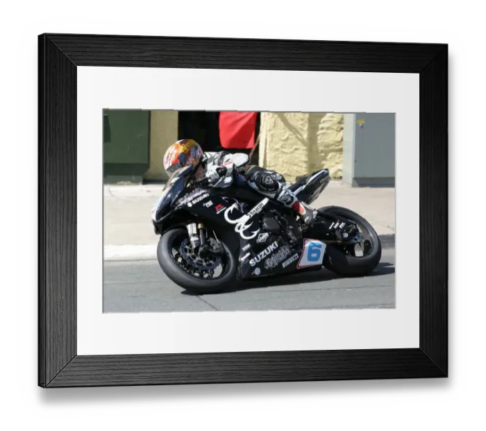 Framed Print : Cameron Donald at Parliament Square: 2008 Supersport TT Framed Print : Cameron Donald at Parliament Square: 2008 Supersport TT