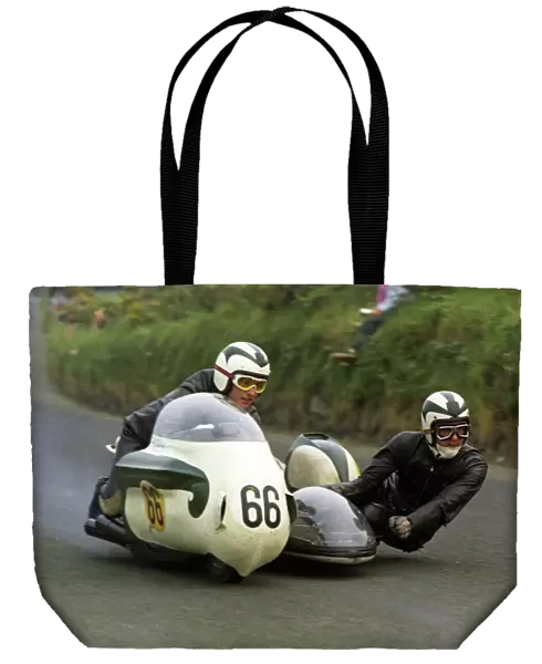 John Campbell & L Mansfield at Bedstead Corner: 1970 Sidecar TT