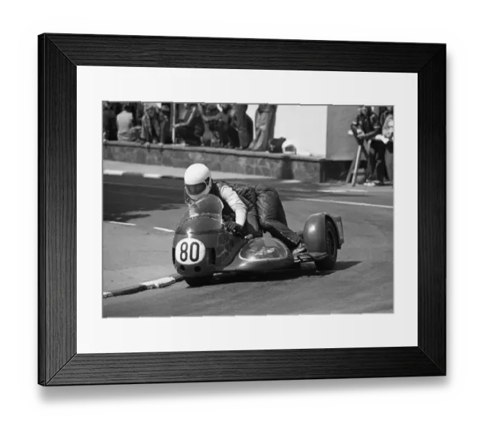 Framed Print : David Calvert & David Colling (Norton) 1975 500 Sidecar TT Framed Print : David Calvert & David Colling (Norton) 1975 500 Sidecar TT