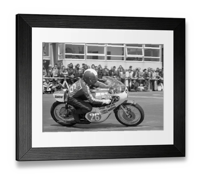 Framed Print : Derek Chatterton at Parliament Square: 1975 Junior TT Framed Print : Derek Chatterton at Parliament Square: 1975 Junior TT