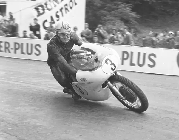 Mike Hailwood winning the 1961 Senior TT