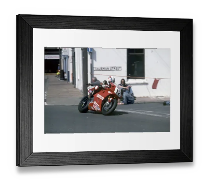 Framed Print : Phillip McCallen winning the 1996 Formula One TT Framed Print : Phillip McCallen winning the 1996 Formula One TT