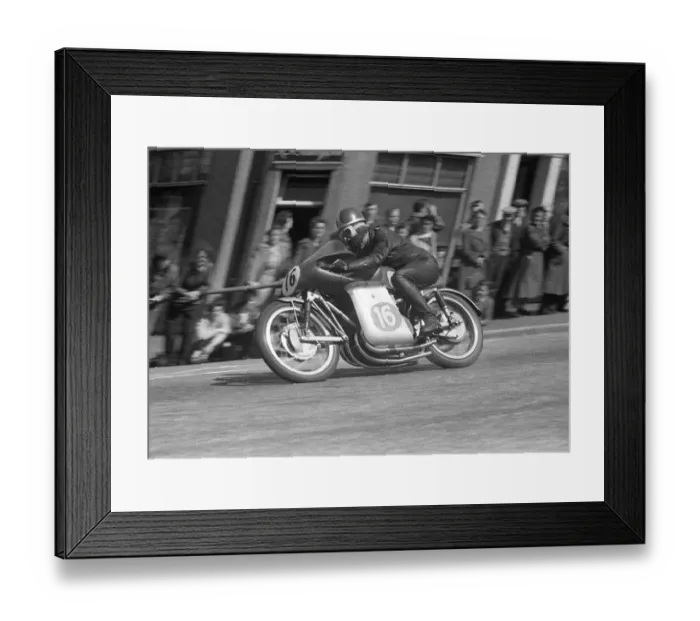 Framed Print : Dickie Dale (MV) on Bray Hill: 1954 Junior TT Framed Print : Dickie Dale (MV) on Bray Hill: 1954 Junior TT