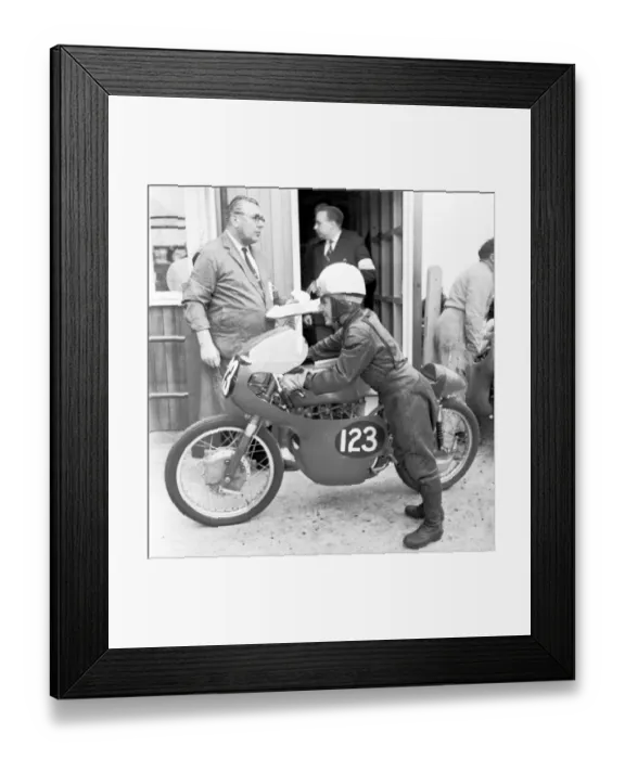 Framed Print : Little Atom! Gary Dickinson: 1961 Ultra Lightweight TT Framed Print : Little Atom! Gary Dickinson: 1961 Ultra Lightweight TT