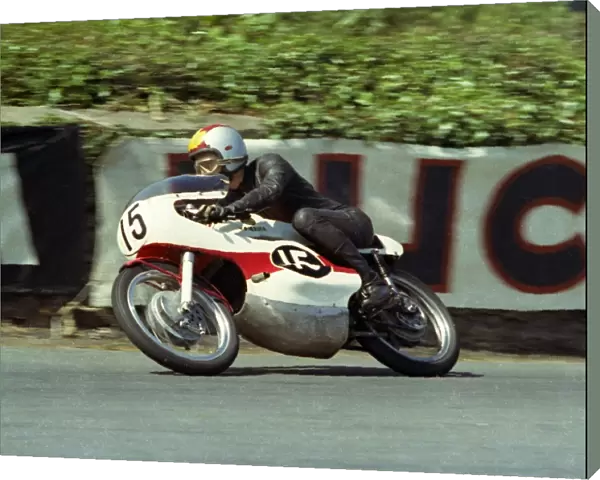 Michelle Duff at Sulby Bridge: 1965 Ultra Lightweight TT
