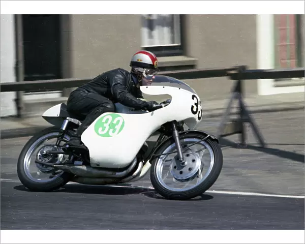 Bob Farmer (Yamaha) 1967 Lightweight TT