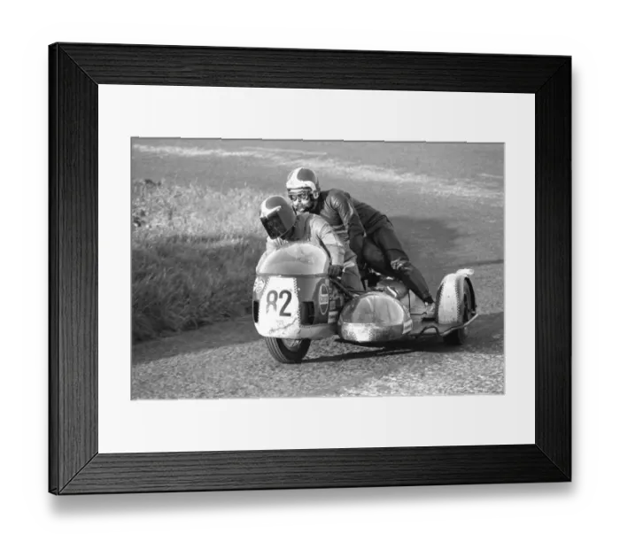Framed Print : Dave French and N Thomson (Stable BSA) at the Gooseneck: 1972 750 Sidecar TT Framed Print : Dave French and N Thomson (Stable BSA) at the Gooseneck: 1972 750 Sidecar TT