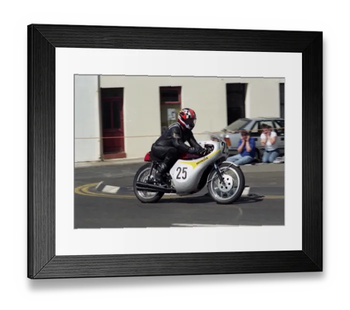 Framed Print : Tom Finlay leaving Parliament Square: 1999 Classic Parade Framed Print : Tom Finlay leaving Parliament Square: 1999 Classic Parade