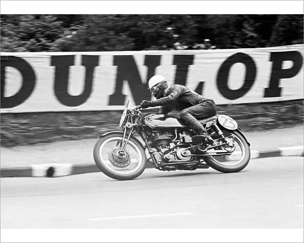 Les Graham at Braddan Bridge: 1952 Lightweight TT