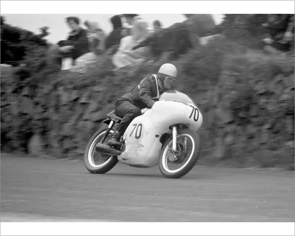 Rudolf Glaser at Bedstead Corner; 1961 Senior TT