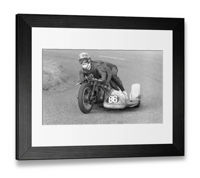 Framed Print : John Graham & P McKendrey (BSA) at the Gooseneck: 1971 Sidecar TT Framed Print : John Graham & P McKendrey (BSA) at the Gooseneck: 1971 Sidecar TT