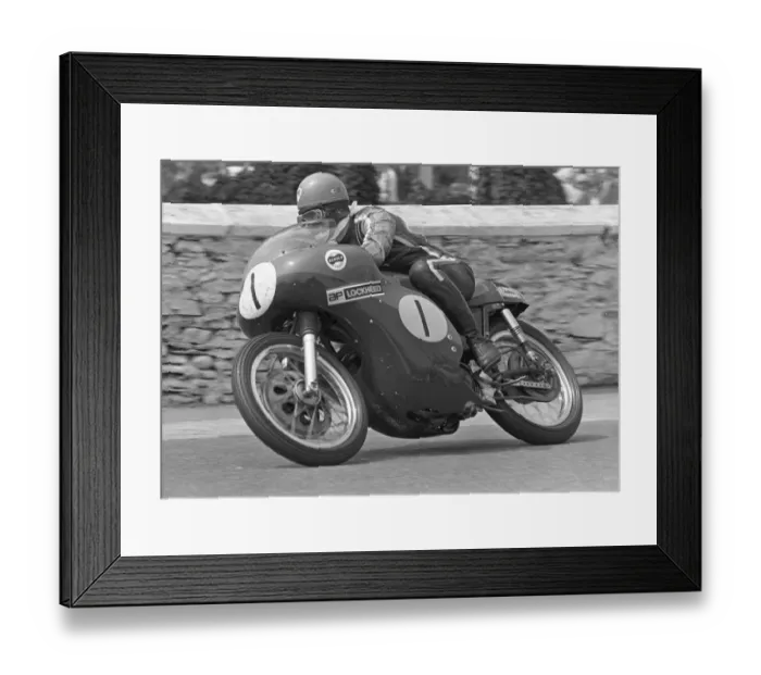 Framed Print : Selwyn Griffiths at Parliament Square: 1971 Senior TT Framed Print : Selwyn Griffiths at Parliament Square: 1971 Senior TT