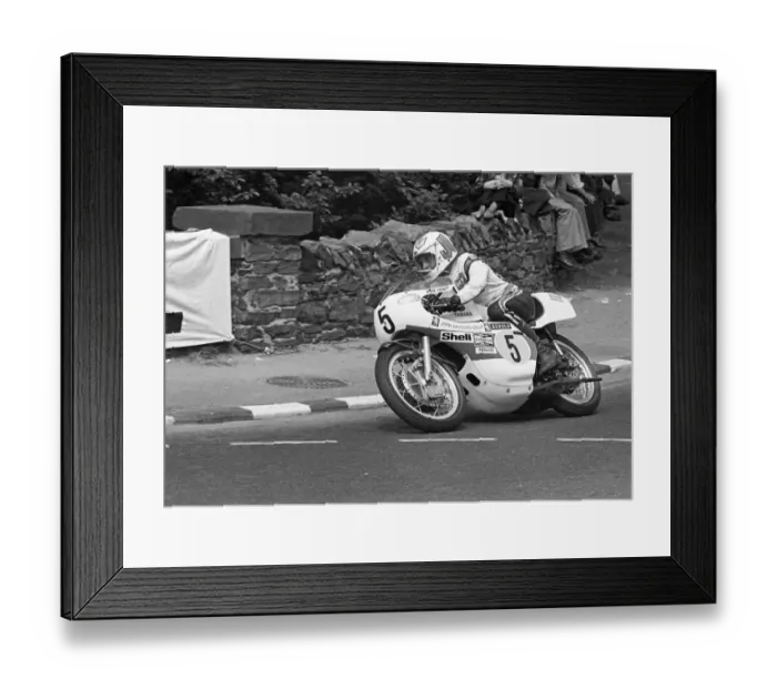 Framed Print : Mick Grant at Quarter Bridge: 1973 Senior TT