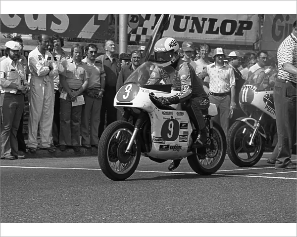 Alex George leaving the line; 1978 Formula One TT