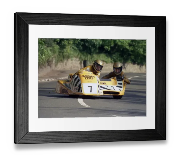Framed Print : Dick Greasley at Braddan Bridge: 1987 Sidecar TT Framed Print : Dick Greasley at Braddan Bridge: 1987 Sidecar TT
