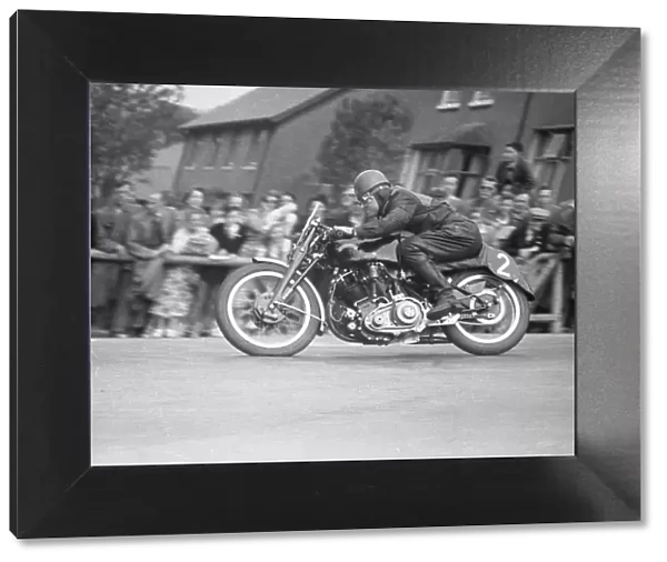 Phil Heath (Vincent) on Bray Hill; 1952 Senior TT