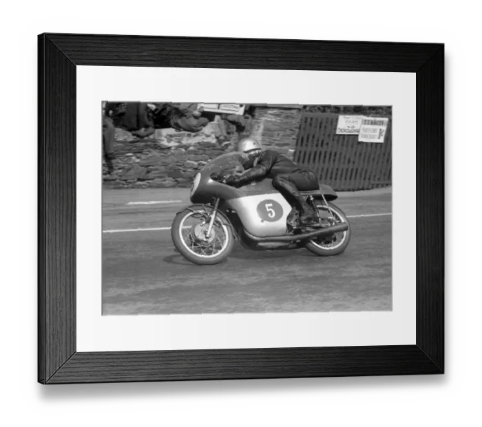 Framed Print : Gary Hocking (MV) 1960 Lightweight TT