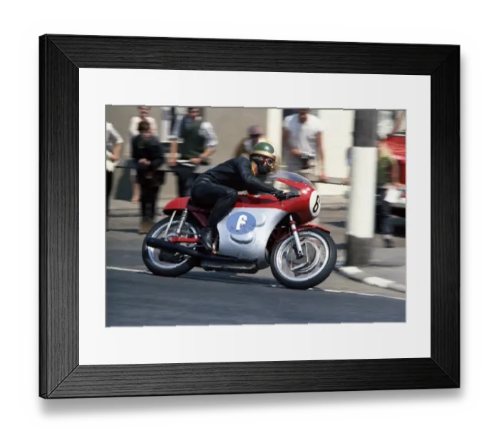 Framed Print : Giacomo Agostini (MV) 1967 Junior TT