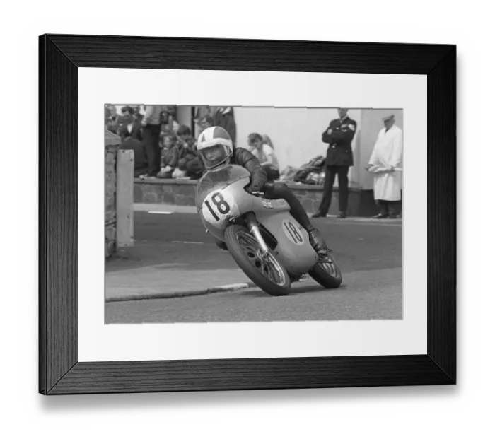 Framed Print : John Williams (Arter Matchless) 1971 Senior TT Framed Print : John Williams (Arter Matchless) 1971 Senior TT