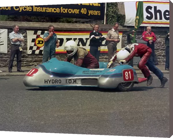 Dick Fletcher and Nick Roche (Yamaha) 1986 Sidecar TT