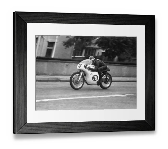 Framed Print : Mike Hailwood (Norton) 1959 Senior TT Framed Print : Mike Hailwood (Norton) 1959 Senior TT