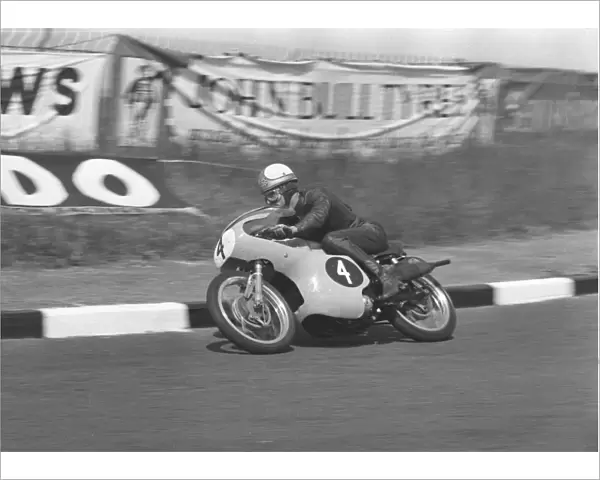 Mike Hailwood (EMC) 1962 Ultra Lightweight TT