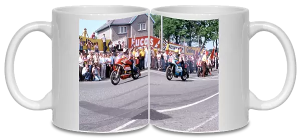 1978 Formula One TT; Read and Dunlop leave the line