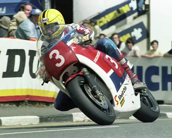 Joey Dunlop (Honda) at Quarter Bridge: 1983 Formula One TT