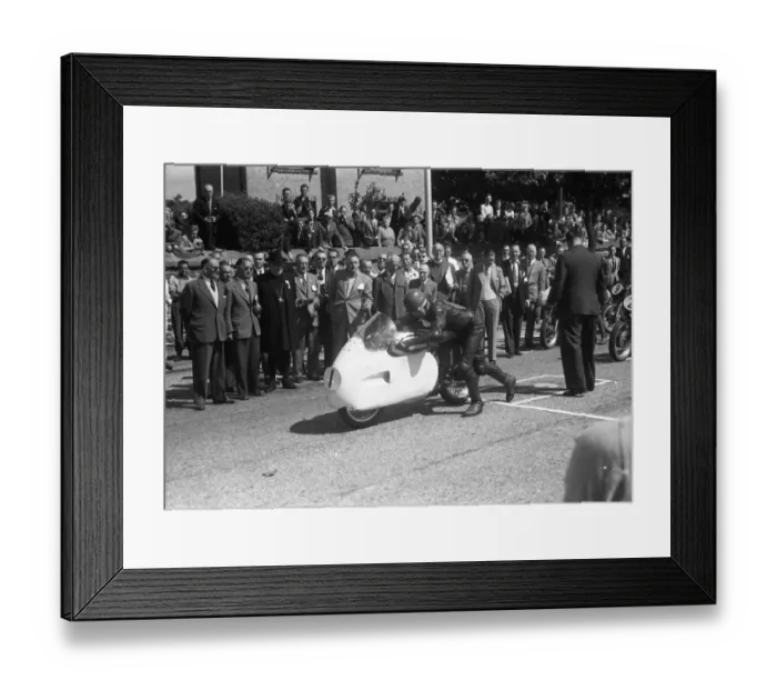 Framed Print : Jack Brett (Norton) 1957 Senior TT Framed Print : Jack Brett (Norton) 1957 Senior TT