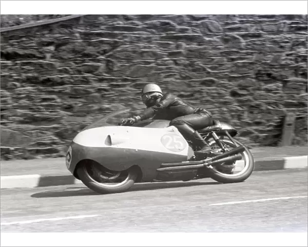 Bob Brown (Gilera) 1957 Junior TT