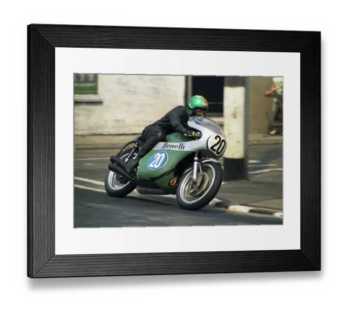 Framed Print : Kel Carruthers (Benelli) 1970 Junior TT Framed Print : Kel Carruthers (Benelli) 1970 Junior TT