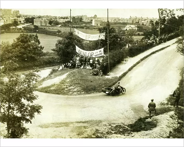 George Grinton and Tommy Mahon (Norton) 1925 Sidecar TT
