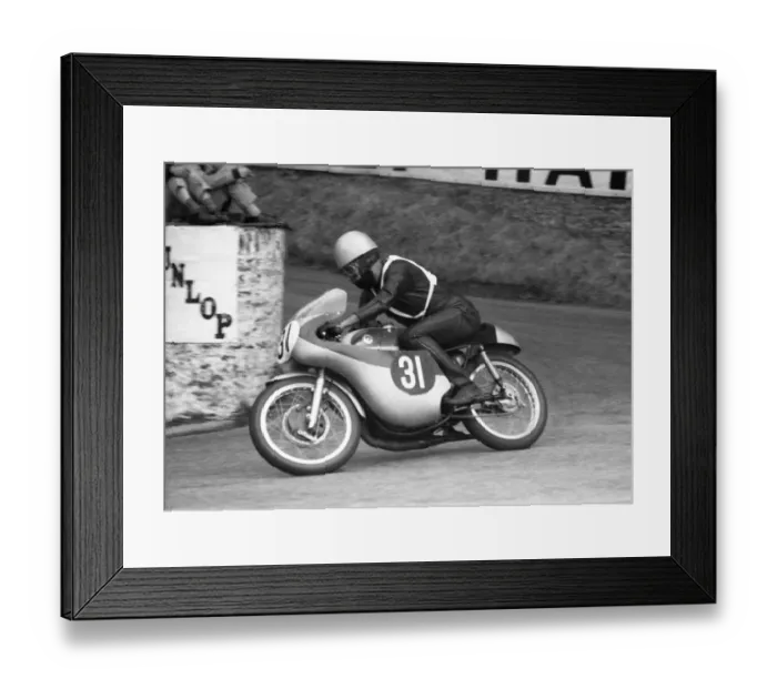 Framed Print : Francesco Gonzalez (Bultaco) 1961 Ultra Lightweight TT Framed Print : Francesco Gonzalez (Bultaco) 1961 Ultra Lightweight TT