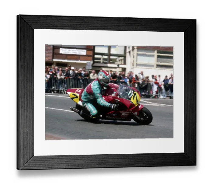 Framed Print : Bob Jackson (McAdoo Kawasaki) 1997 Senior TT Framed Print : Bob Jackson (McAdoo Kawasaki) 1997 Senior TT