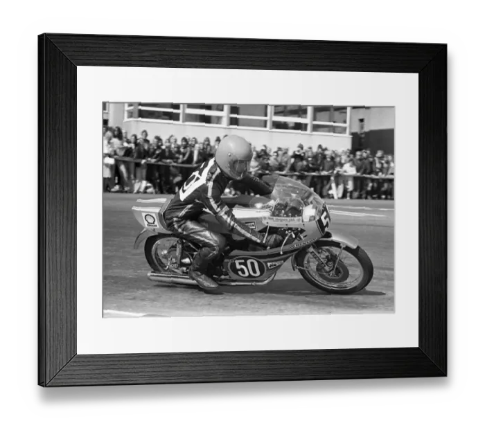 Framed Print : Ron Jones (Yamaha) 1975 Production TT Framed Print : Ron Jones (Yamaha) 1975 Production TT