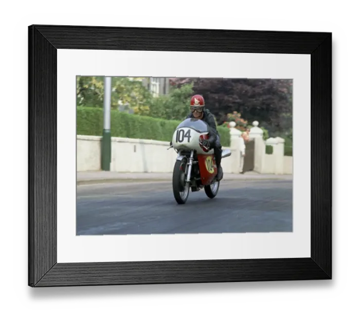 Framed Print : Gordon Keith (Velocette Metisse) 1970 Senior TT Framed Print : Gordon Keith (Velocette Metisse) 1970 Senior TT