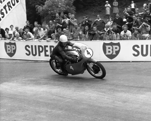 Roy Ingram (Norton) 1963 Junior TT