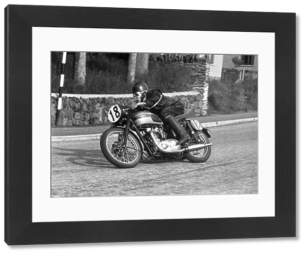Raymond Kelly (Triumph) 1955 Senior Clubman TT