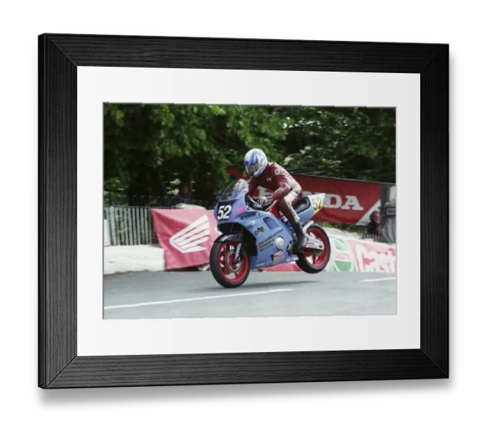 Framed Print : Ray Knight (Honda) 1994 Supersport 600 TT Framed Print : Ray Knight (Honda) 1994 Supersport 600 TT