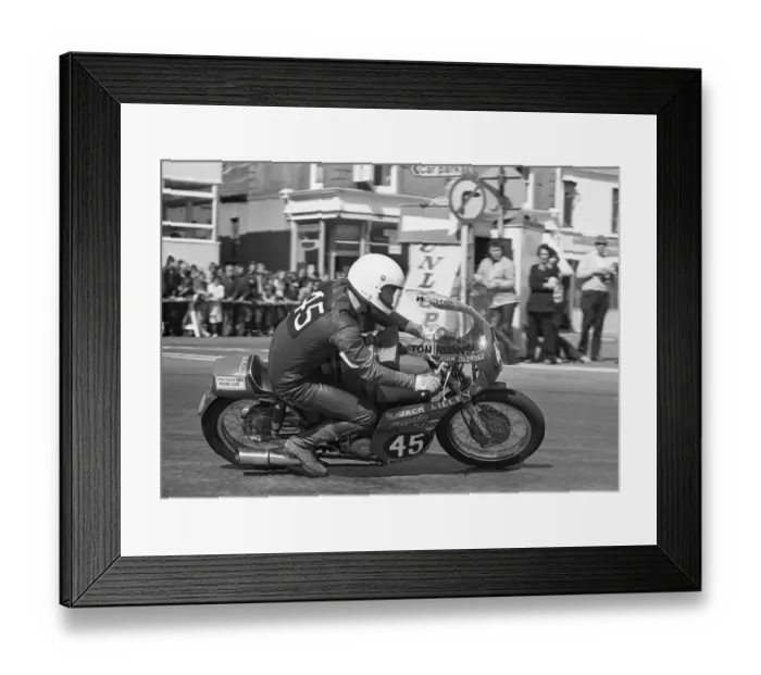 Framed Print : John Oldfield (Benelli) 1975 Production TT Framed Print : John Oldfield (Benelli) 1975 Production TT