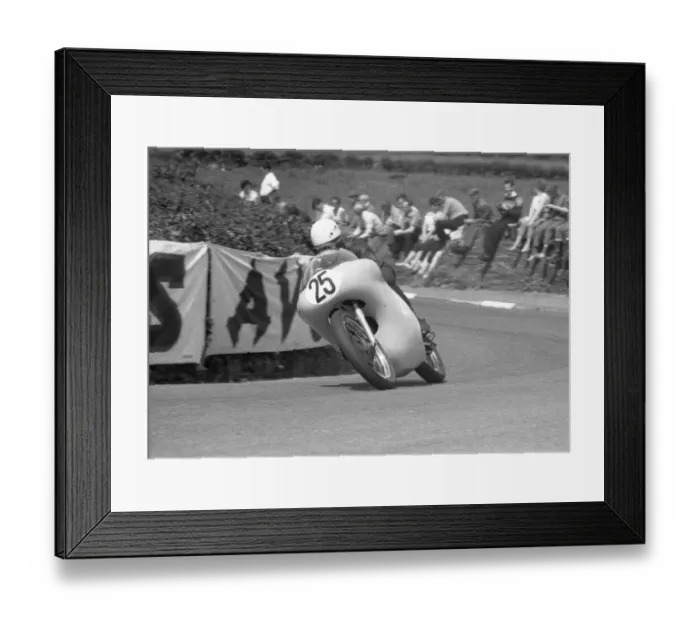 Framed Print : Mike O Rourke (Norton) 1961 Junior TT Framed Print : Mike O Rourke (Norton) 1961 Junior TT