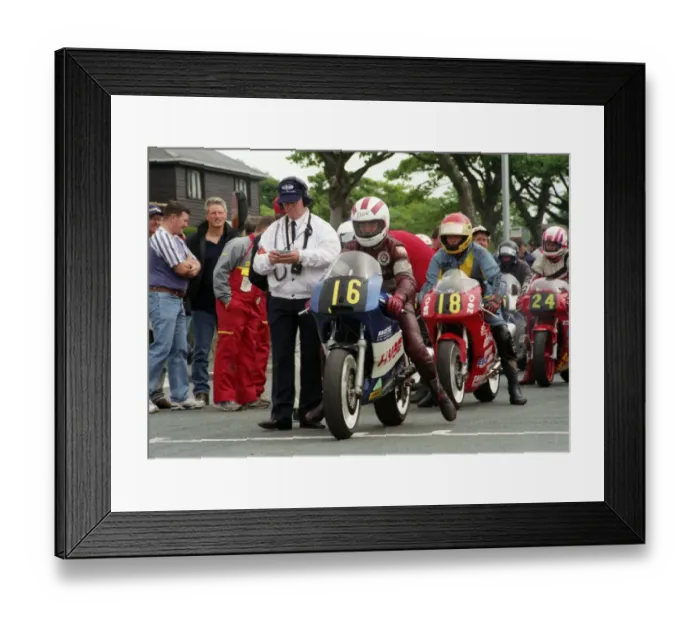 Framed Print : Dave Pither (Hyde Hornet) 1995 Singles TT Framed Print : Dave Pither (Hyde Hornet) 1995 Singles TT