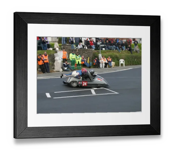Framed Print : Wally Saunders & Tim Dixon (Yamaha) 2005 Sidecar TT Framed Print : Wally Saunders & Tim Dixon (Yamaha) 2005 Sidecar TT