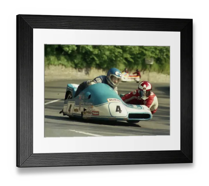 Framed Print : Nigel Rollason / Alan Huntingdon (Barton Phoenix) 1987 Sidecar TT Framed Print : Nigel Rollason / Alan Huntingdon (Barton Phoenix) 1987 Sidecar TT
