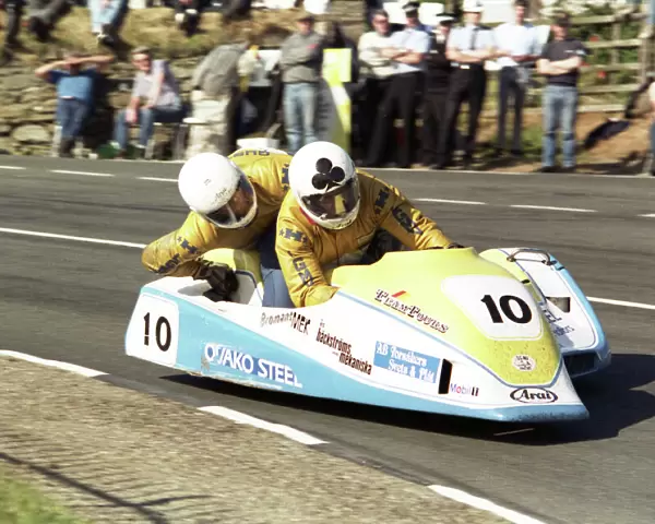 Lars Schwartz & Leif Gustavsson (LGMV Yamaha) 1989 Sidecar TT