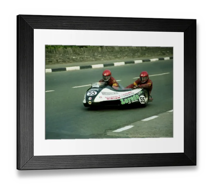 Framed Print : Adrian Shea & Tony Dwyer (Yamaha) 1982 Sidecar TT Framed Print : Adrian Shea & Tony Dwyer (Yamaha) 1982 Sidecar TT