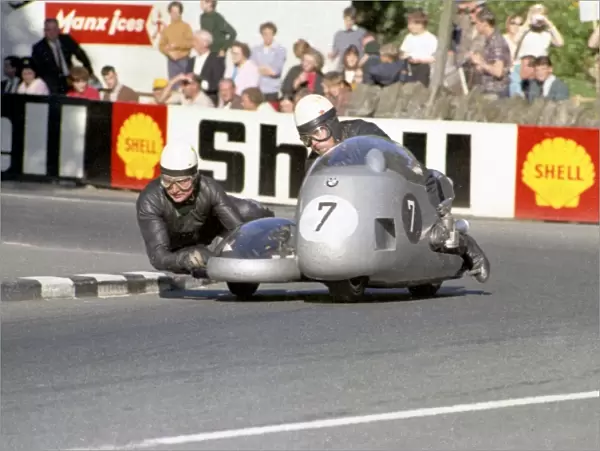Siegfried Schauzu & Horst Schneider (BMW) 1968 Sidecar TT