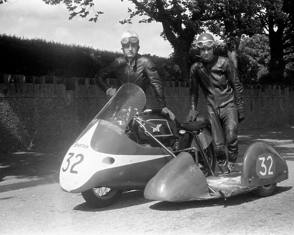 Harold Scholes & Peter Corris (Matchless) 1959 Sidecar TT