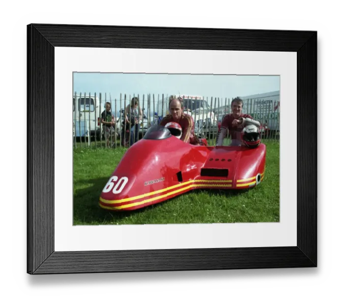 Framed Print : Mick Thompson & Dave Bilton (Kawasaki) 1993 Sidecar TT Framed Print : Mick Thompson & Dave Bilton (Kawasaki) 1993 Sidecar TT