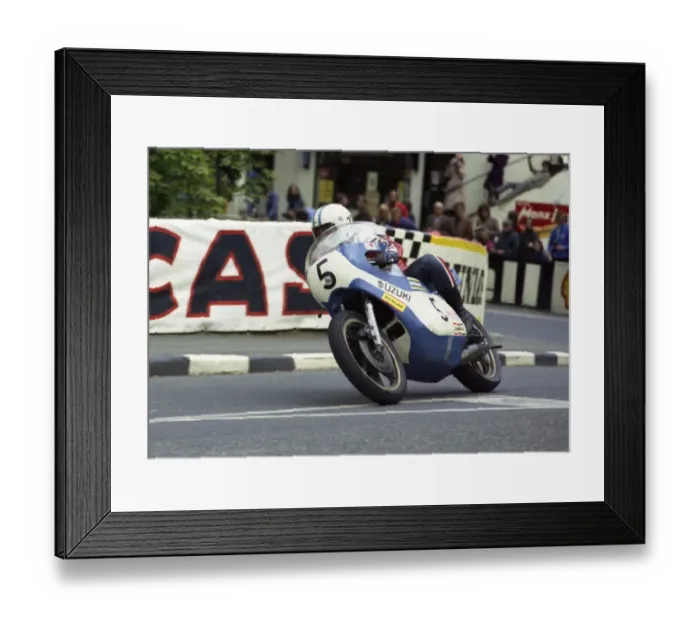 Framed Print : Paul Smart (Suzuki) 1974 F750 TT Framed Print : Paul Smart (Suzuki) 1974 F750 TT